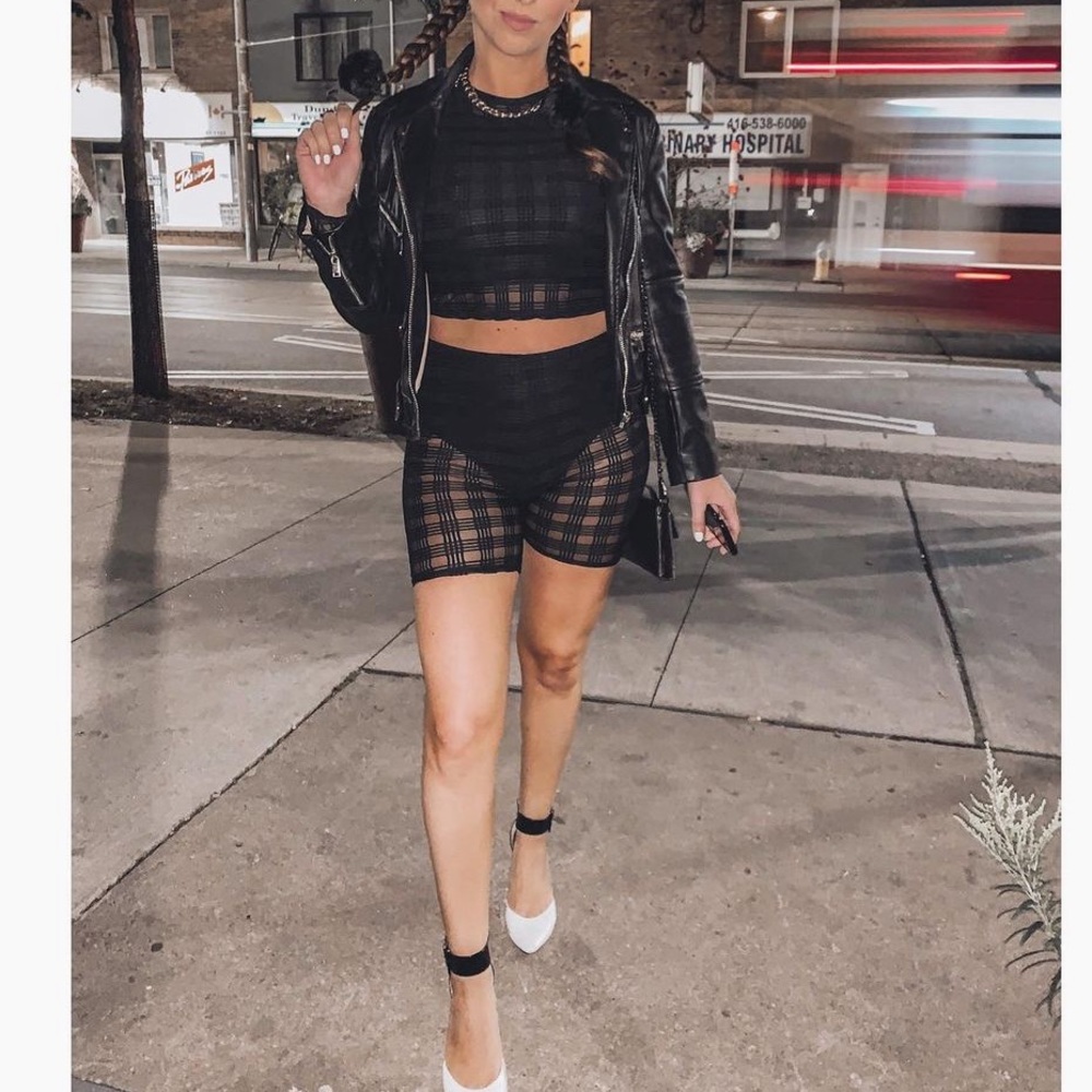 Missguided Check Mesh 2 Piece set - Picture 8 of 9